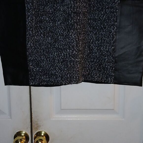 Hal Rubinstein Vintage  leather trim and wool blend pencil skirt Sz 20W  NWOT - Picture 2 of 7